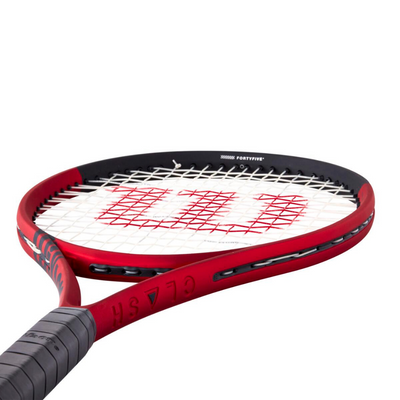 Wilson Clash 100 v2 Tennis Racquet